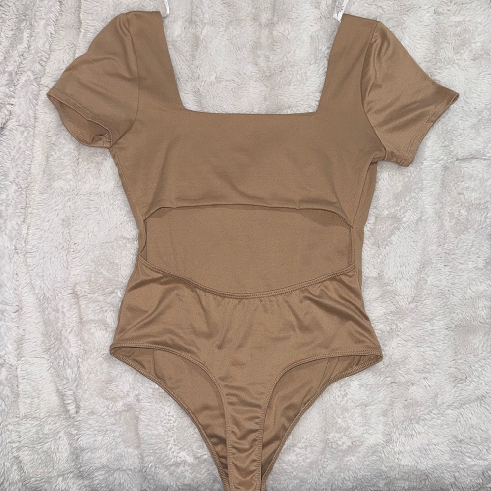 NWOT Lulus Bodysuit